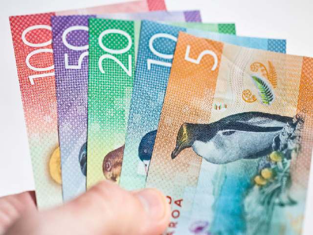 counterfeit New Zealand Dollars